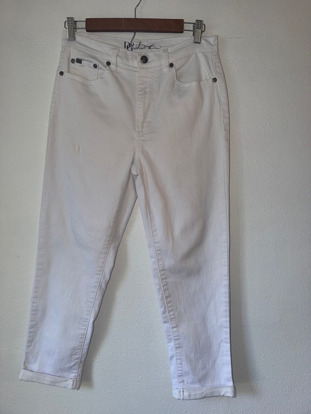 DG2 Diane Gilman Women's Preppy White Cropped Jeans Size 8 Stretch Denim